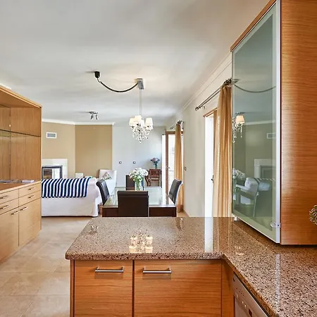 Spacious Central Appartement