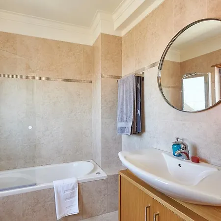 Spacious Central Appartement Ericeira