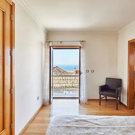 Spacious Central Ericeira